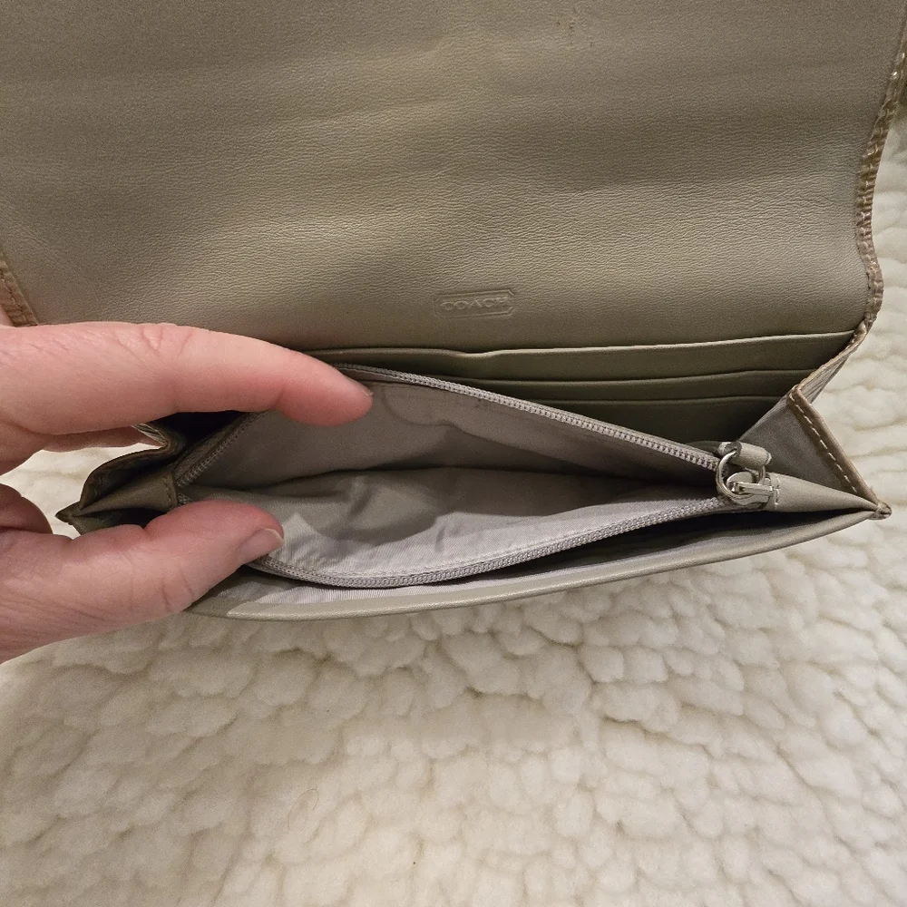 Vintage Coach Patent Leather Wallet